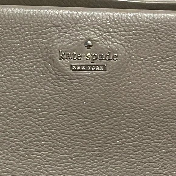 Kate Spade Emerson Place Phoebe Smooth Bag in nude retail $360 - Picture 2 of 14